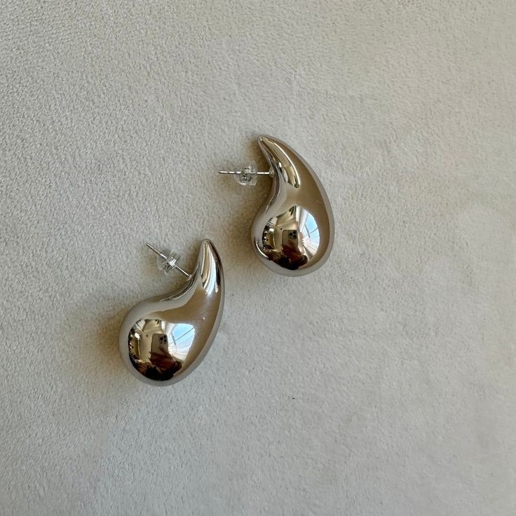 Silver Water Drop Earring